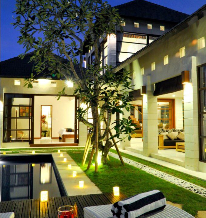 465783_378325578863937_1772396783_o