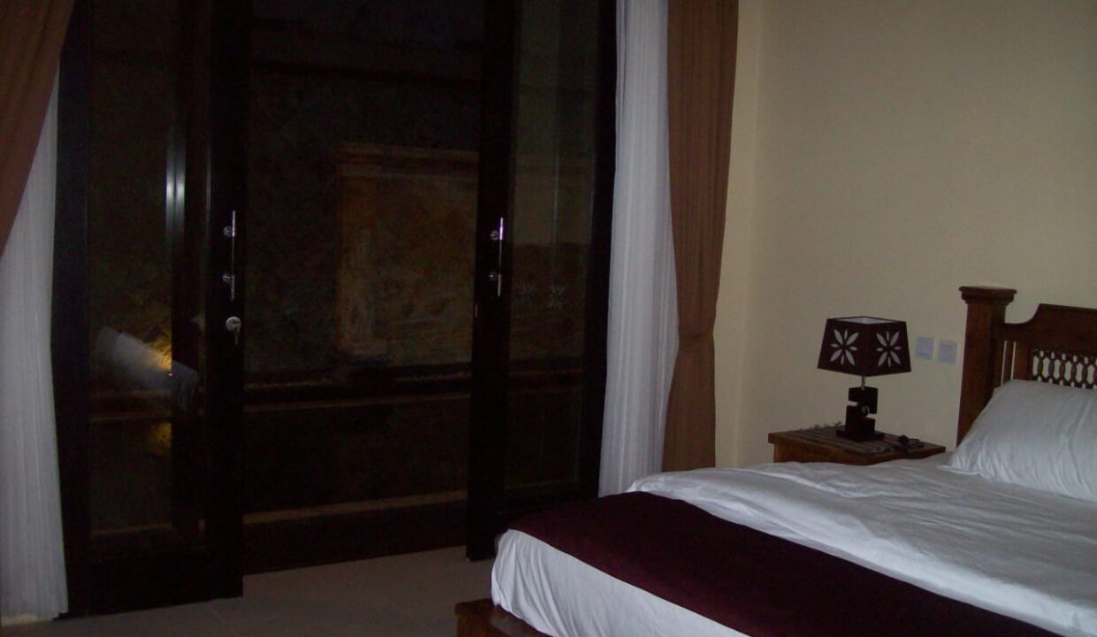 5b13a681-72e4-4946-aa6d-e5015989060e