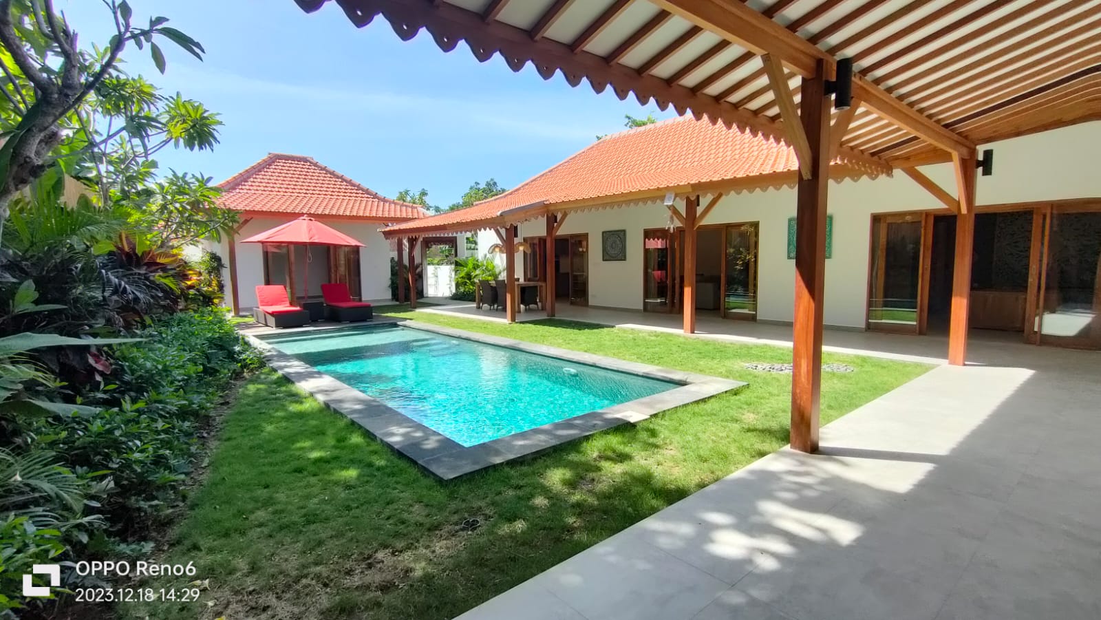 Stunning Villa For Leasehold