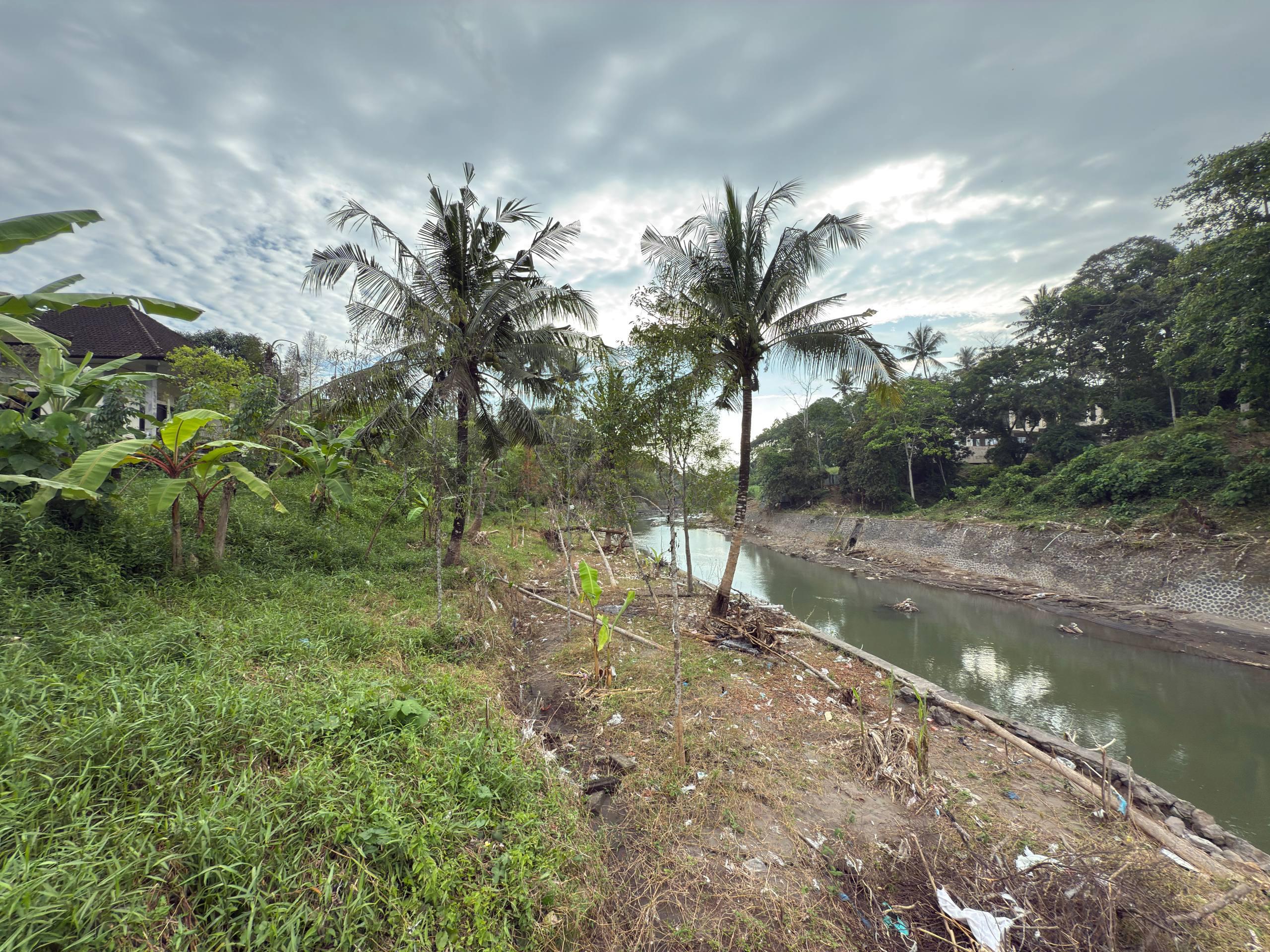 Premium Land for leasehold with big river view